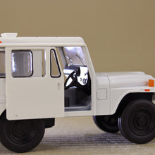 Load image into Gallery viewer, 1971 Jeep DJ-5B White
