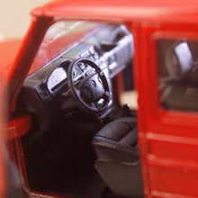 Load image into Gallery viewer, 2006 Mercedes Benz G Class 4WD - Red