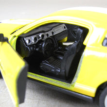 Load image into Gallery viewer, Shelby Cobra GT500 Yellow