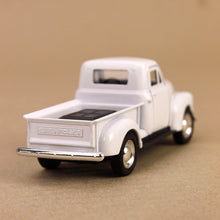 Load image into Gallery viewer, Model Car Chevrolet Pick Up 3100 White