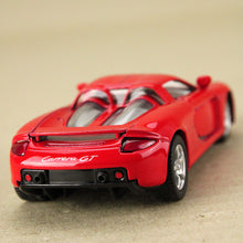 Load image into Gallery viewer, 2004 Porsche Carrera GT Red Model Car
