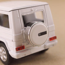 Load image into Gallery viewer, 2006 Mercedes Benz G Class 4WD - White