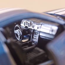 Load image into Gallery viewer, 2007 Ford Shelby GT 500 Blue