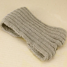 Load image into Gallery viewer, Knitted Button Headband - Grey