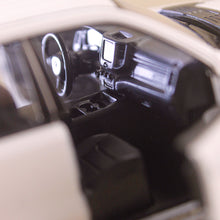 Load image into Gallery viewer, Model car Dodge Ram Ute 1500 White