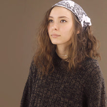 Load image into Gallery viewer, Wide Tube Bandana Headband - White Paisley