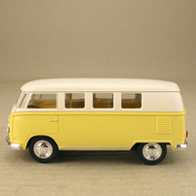 Load image into Gallery viewer, 1962 Classic Volkswagen Microbus Kombi Pastel Yellow
