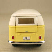Load image into Gallery viewer, 1962 Classic Volkswagen Microbus Kombi Pastel Yellow
