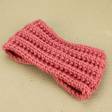 Load image into Gallery viewer, Thick Knitted Bow Look Headband - Pink
