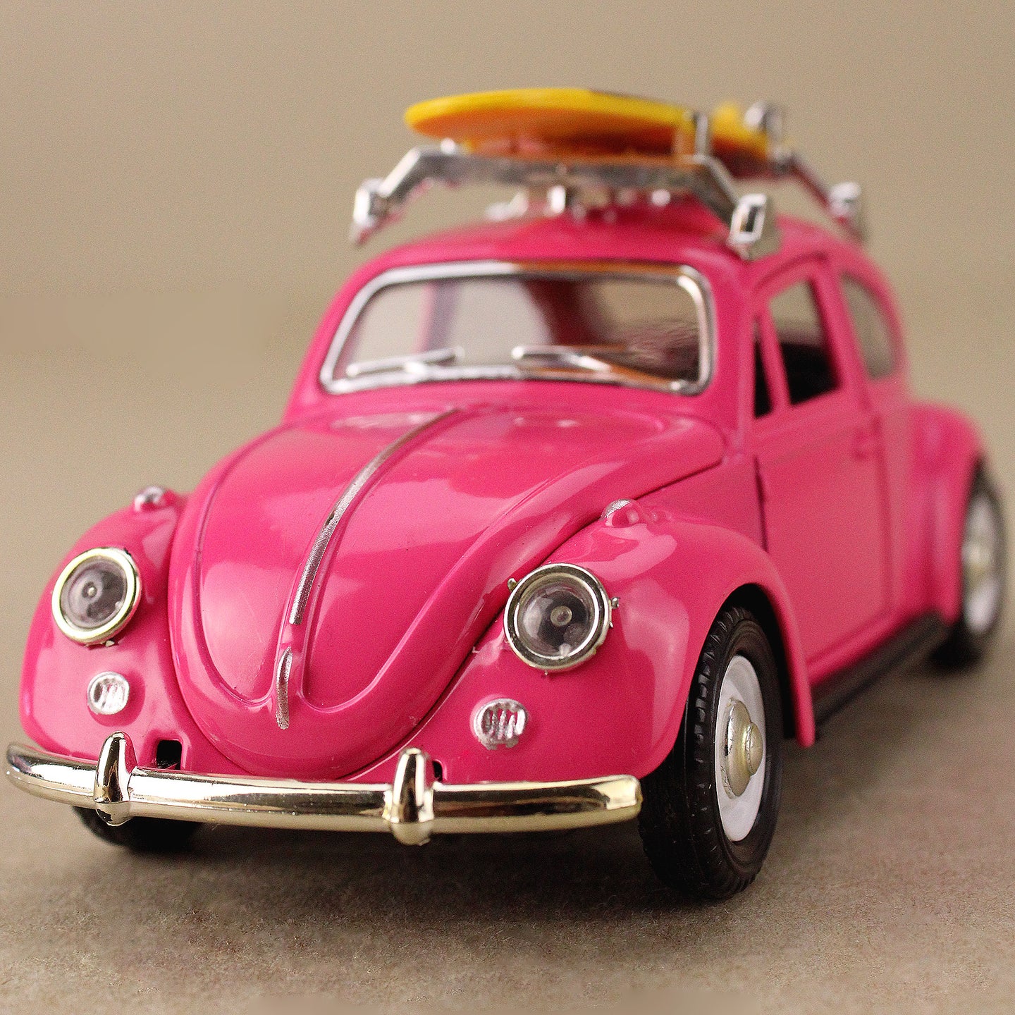 1967 Volkswagen Classic Beetle - Pink w Yellow Surfboard