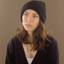 Load image into Gallery viewer, Ribbed Hip Hop Beanie - Black
