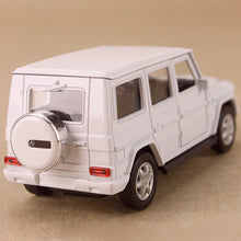 Load image into Gallery viewer, 2006 Mercedes Benz G Class 4WD - White
