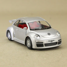Load image into Gallery viewer, 2004 Volkswagen New Beetle RSI - Silver
