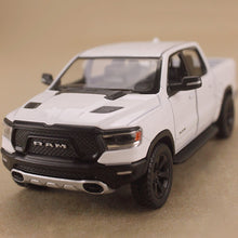 Load image into Gallery viewer, Model car Dodge Ram Ute 1500 White
