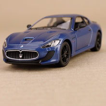 Load image into Gallery viewer, 2013 Maserati GT Model Car - Blue
